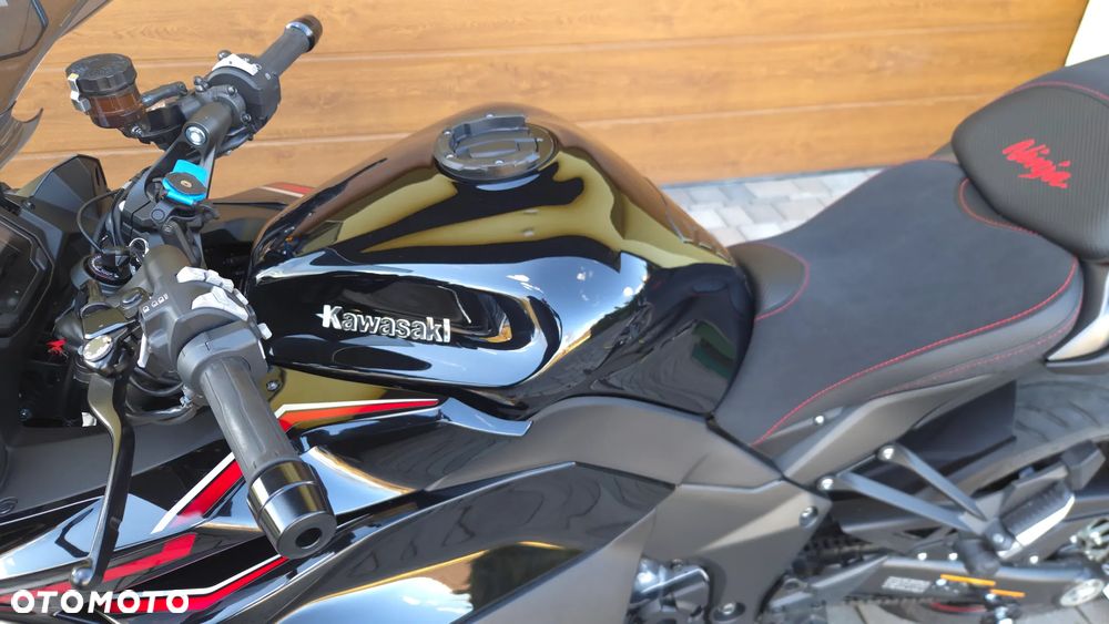 Kawasaki Ninja 1000 SX - 10