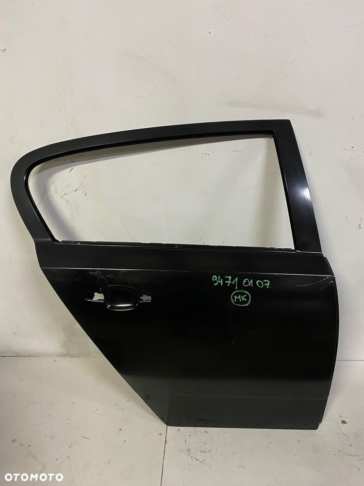 Opel Astra H H/B drzwi tył prawe - 1