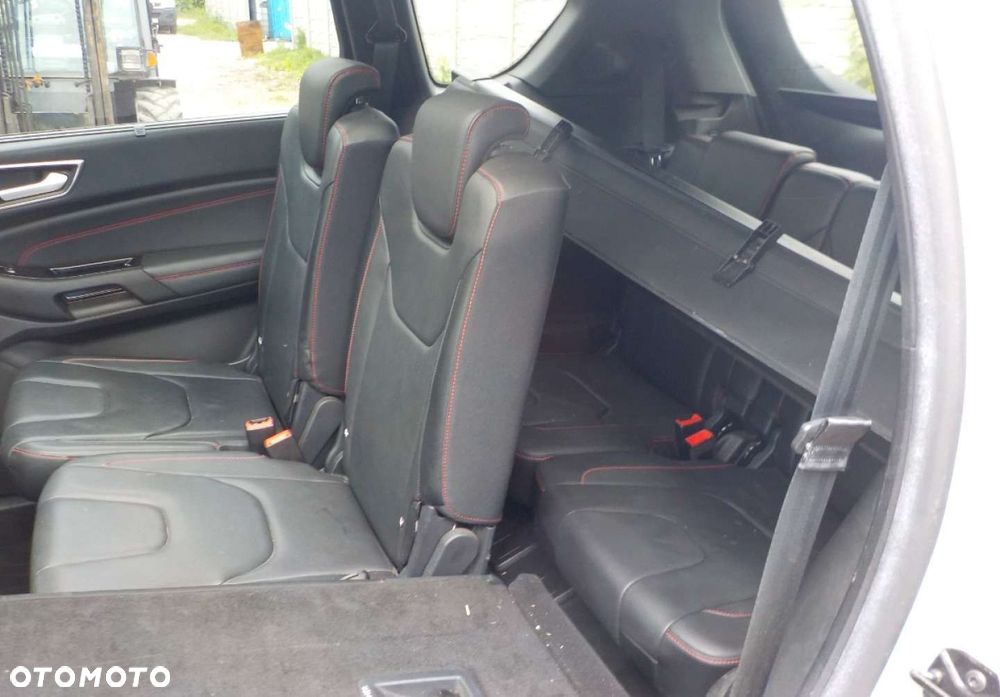 Ford S-Max - 19