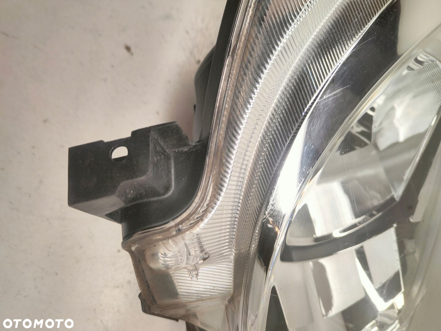 SUZUKI IGNIS LAMPA ZW PRAWY PRZÓD 100-59343 - 8