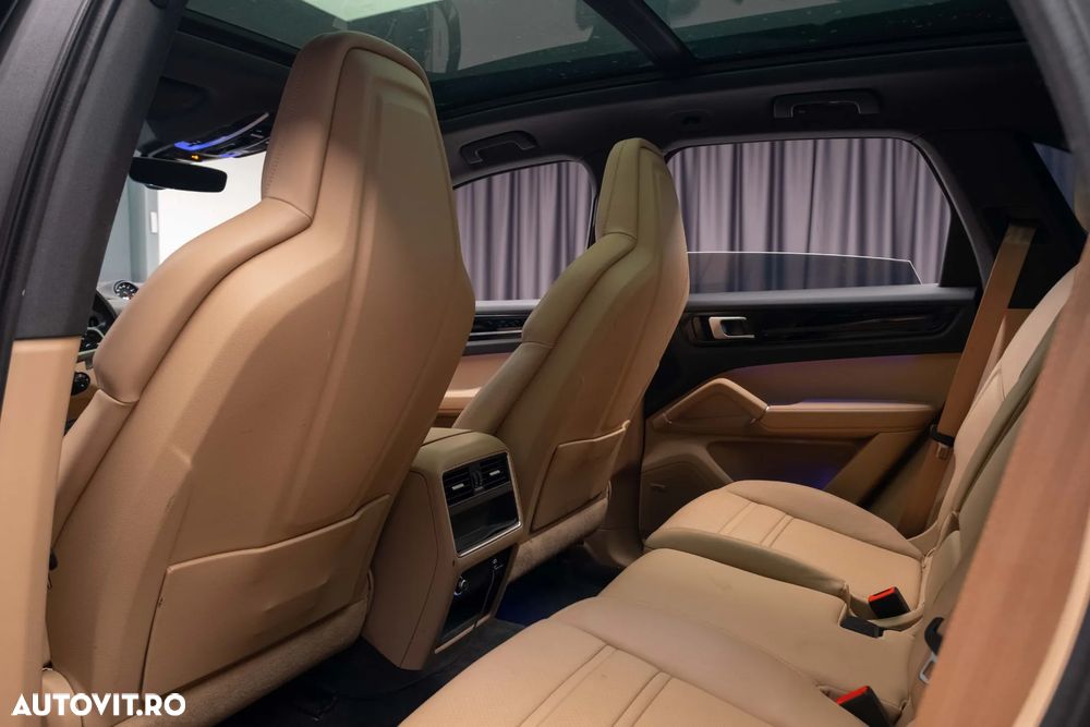 Porsche Cayenne Tiptronic S - 25