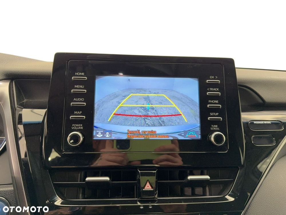 Toyota Camry - 21