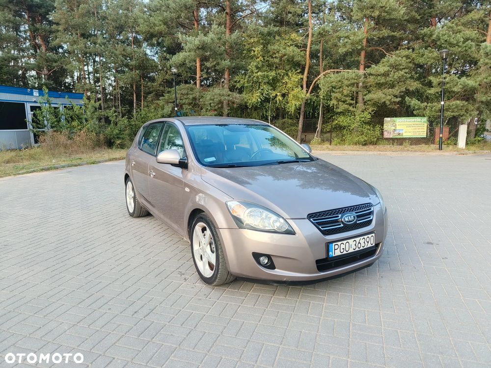 Kia Ceed Cee'd 2.0 crdi Optimum + - 1