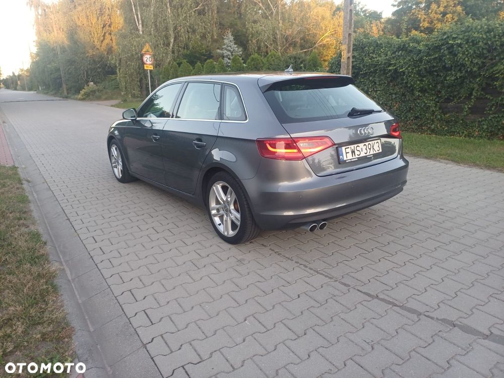 Audi A3 Sportback - 2