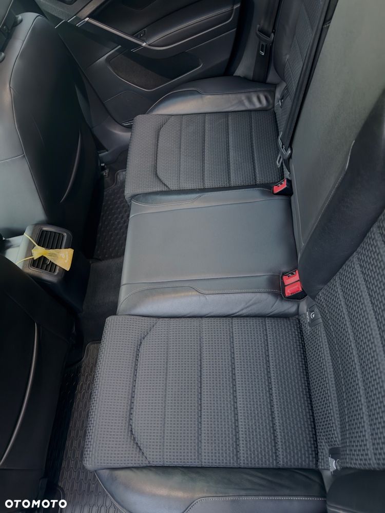 Volkswagen Golf 2.0 TDI (BlueMotion Technology) DSG Highline - 10