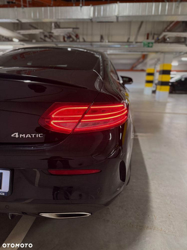 Mercedes-Benz Klasa C 200 4Matic 9G-TRONIC AMG Line - 6
