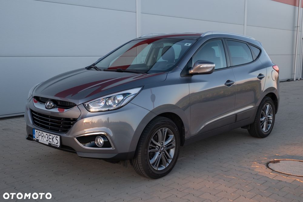 Hyundai ix35 2.0 CRDi 4WD Fifa World Cup Gold Edition - 2
