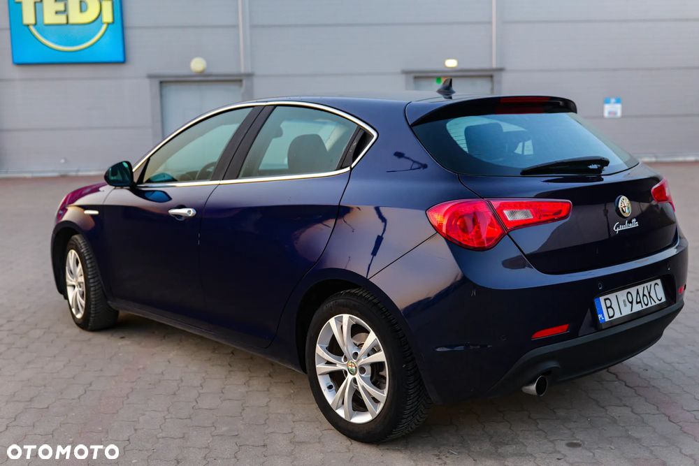 Alfa Romeo Giulietta 1.6 JTDM Distinctive - 6