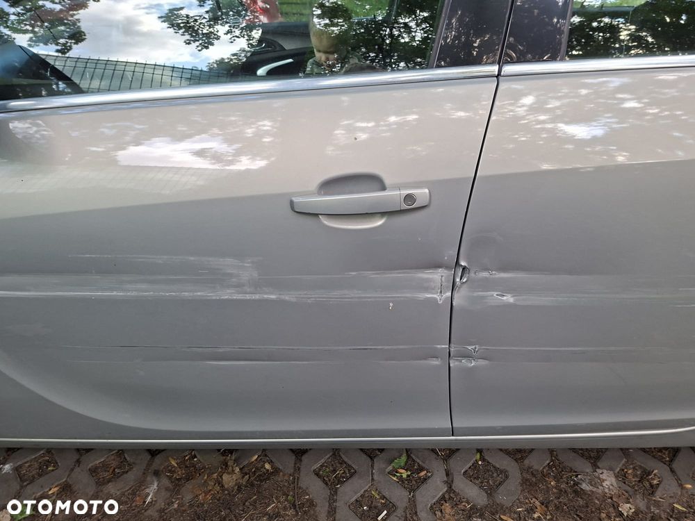 Opel Insignia 1.8 - 4