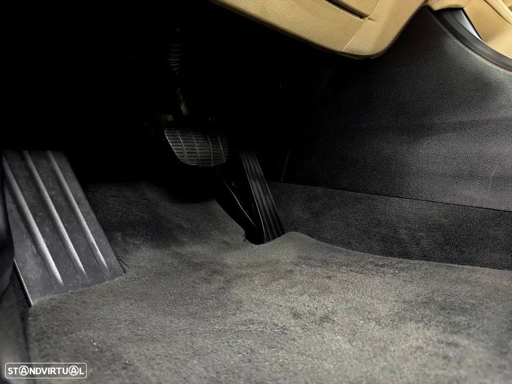 BMW X1 18 d sDrive Line Sport Auto - 17