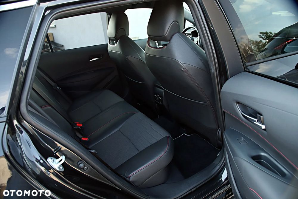 Toyota Corolla 2.0 Hybrid Executive - 18