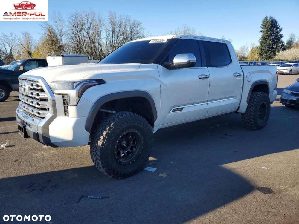 Toyota Tundra - 1