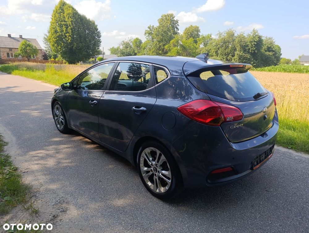 Kia Ceed 1.6 CRDi Business Line - 10