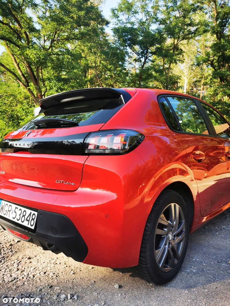 Peugeot 208 2022 photo 3
