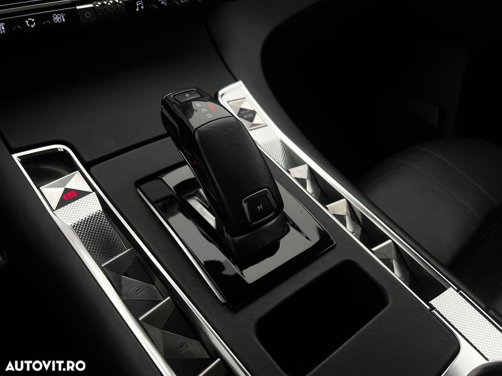 DS Automobiles DS 7 Crossback - 15