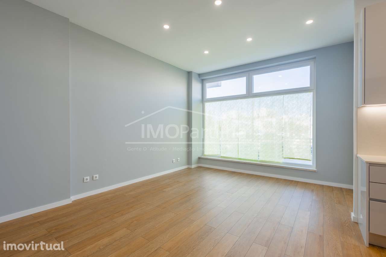 Apartamento T2 Remodelado C/ Terraço em Mira Sintra - Agualva - Grande imagem: 5/20