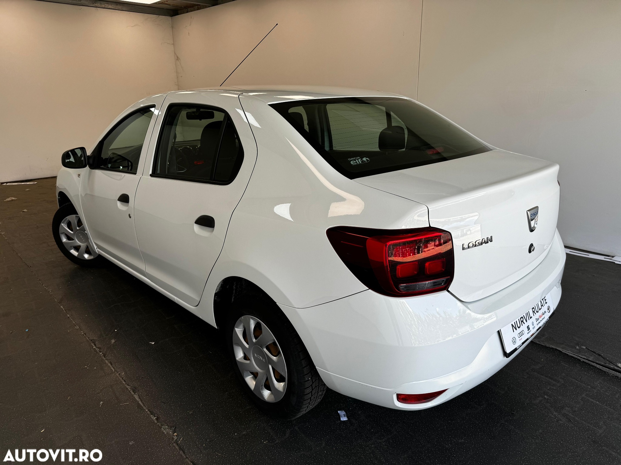Dacia Logan 1.0 SCe SL PLUS - 13