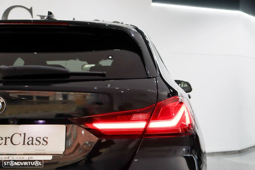 BMW 116 d Pack Desportivo M Auto - 35