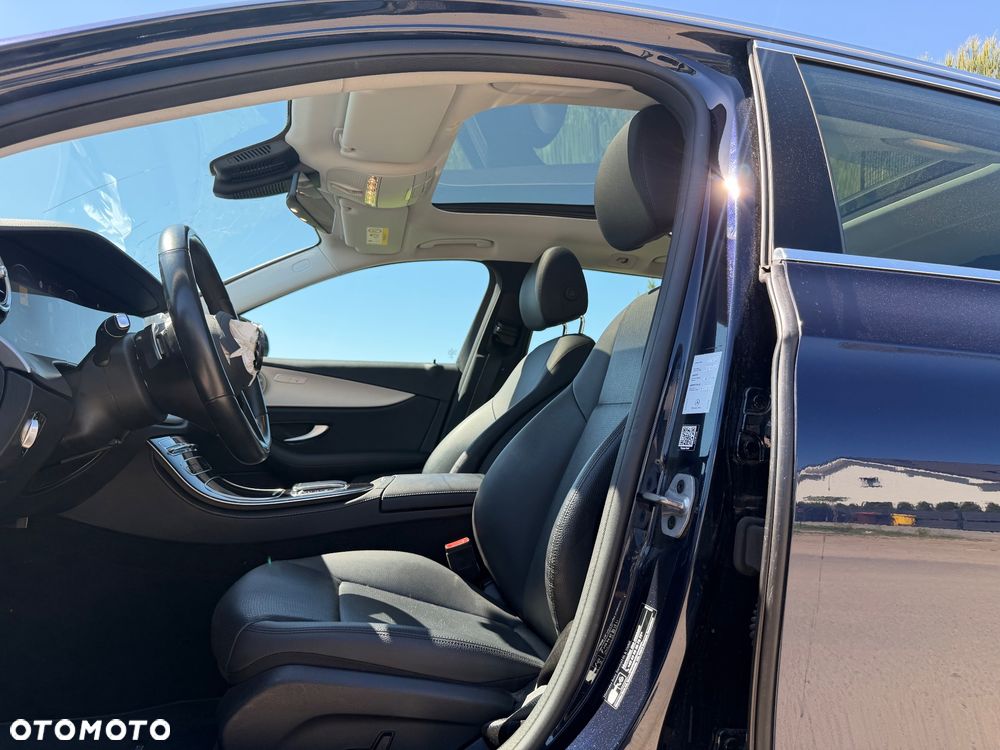 Mercedes-Benz Klasa E 220 d Avantgarde - 23