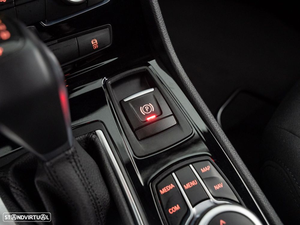 BMW 225xe Active Tourer Advantage - 27