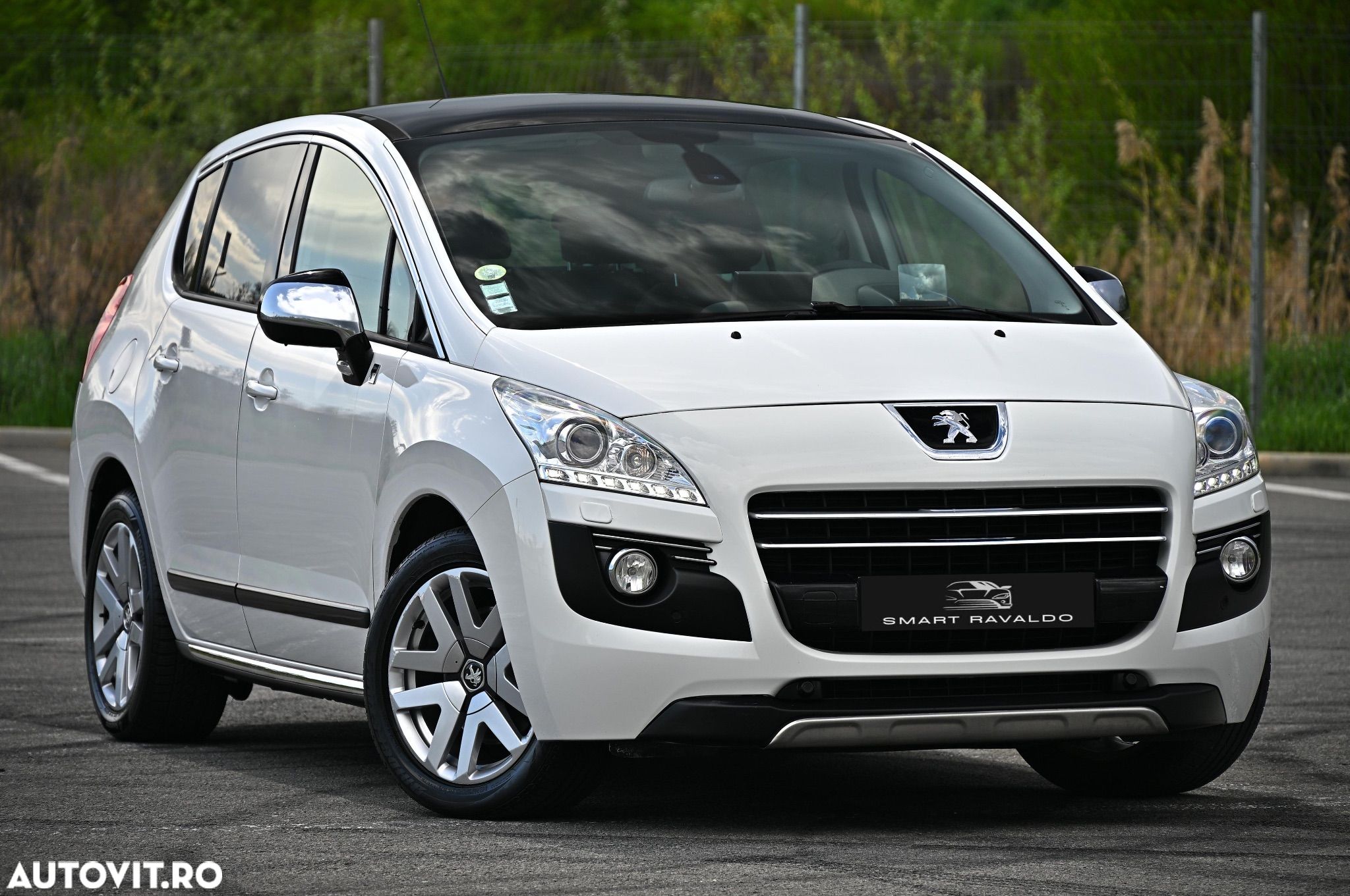 Peugeot 3008 Hybrid4 - 1