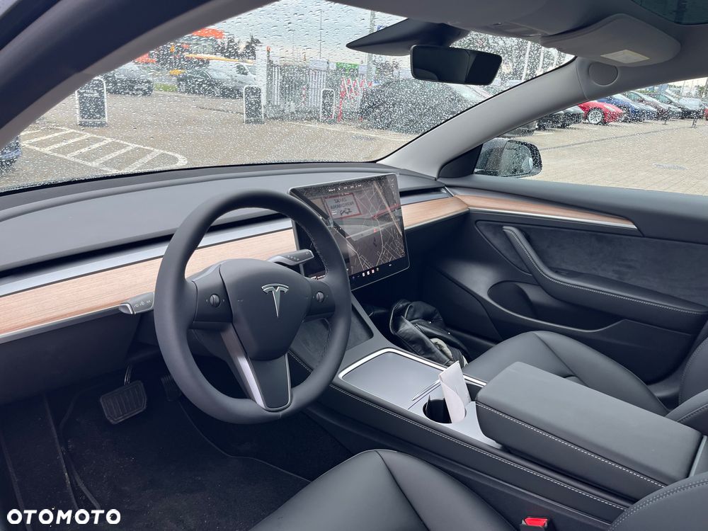 Tesla Model 3 Long Range RWD - 3