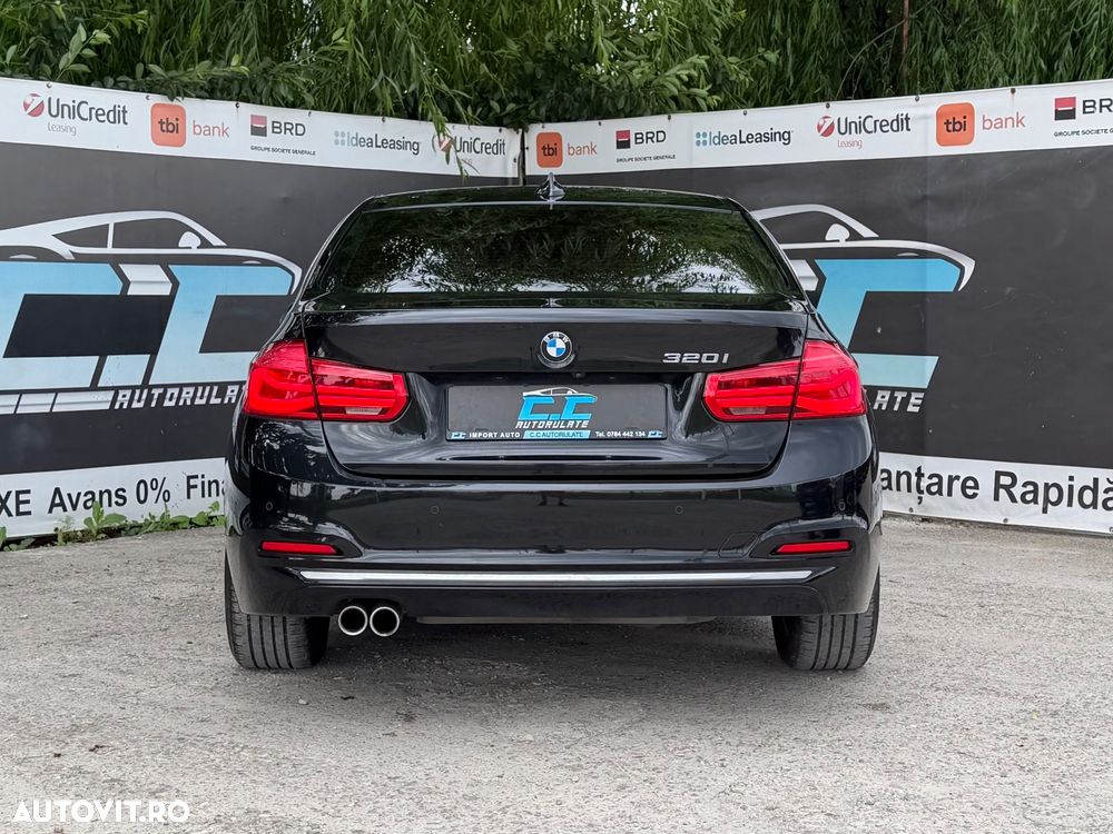 BMW Seria 3 320i Aut. Luxury Line - 5
