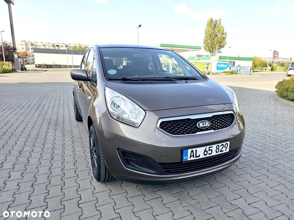 Kia Venga 1.6 CVVT Black Collection - 11