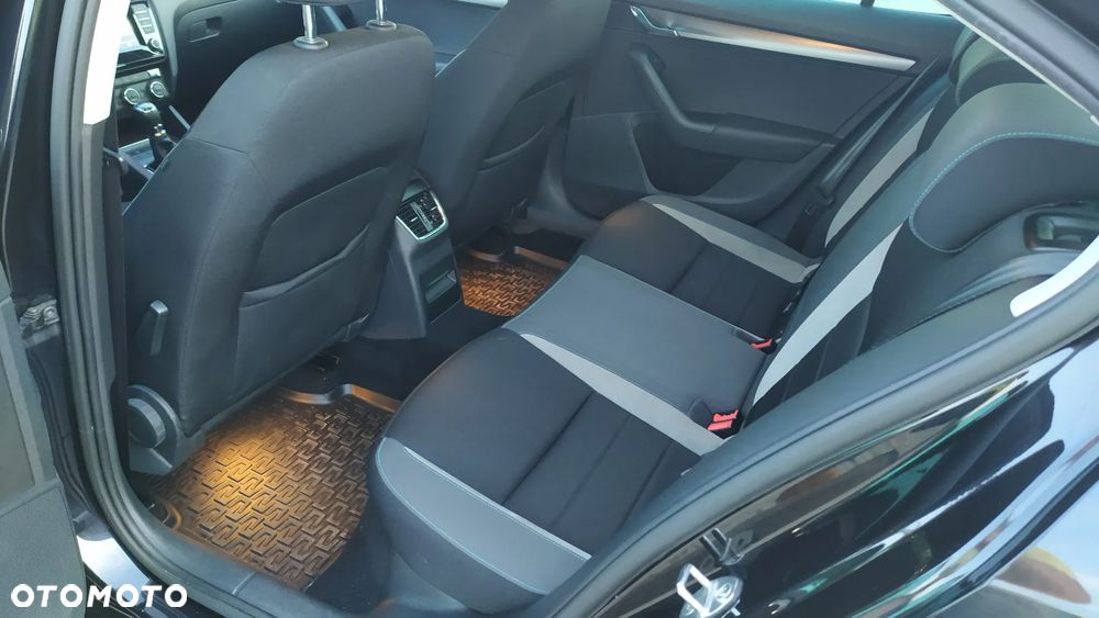 Skoda Octavia 1.4 TSI Joy - 28