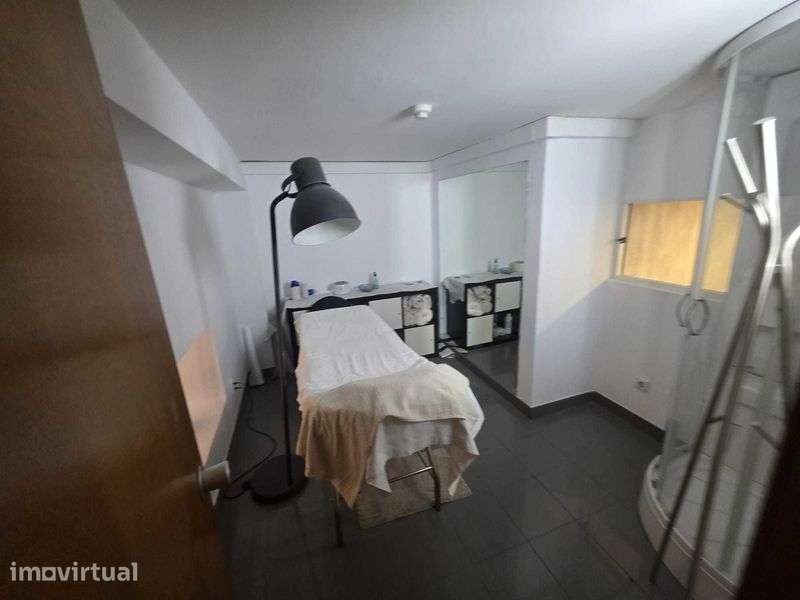 OPORTUNIDADE DE NEGÓCIO – Salão cabeleireiro para trespasse - Grande imagem: 5/12