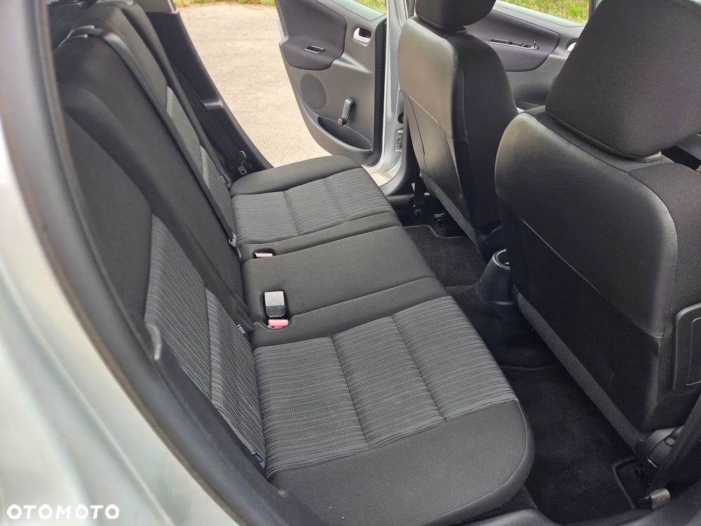 Peugeot 207 1.6 HDi - 16