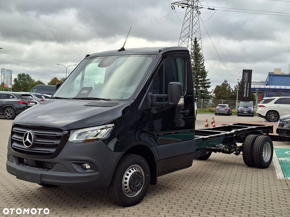Mercedes-Benz Sprinter - 4