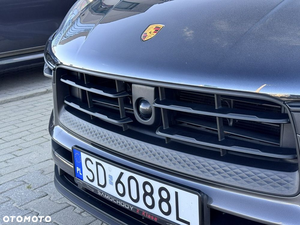 Porsche Macan T - 11