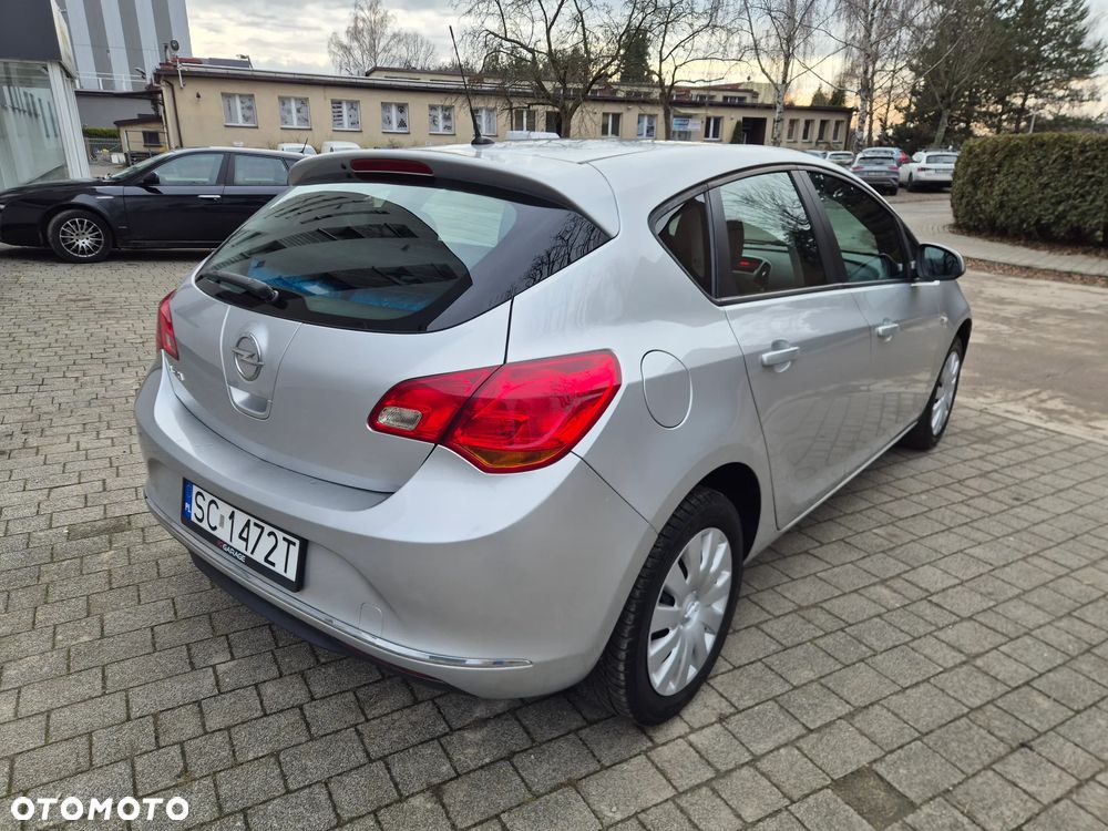 Opel Astra 1.6 Essentia EU6 - 6