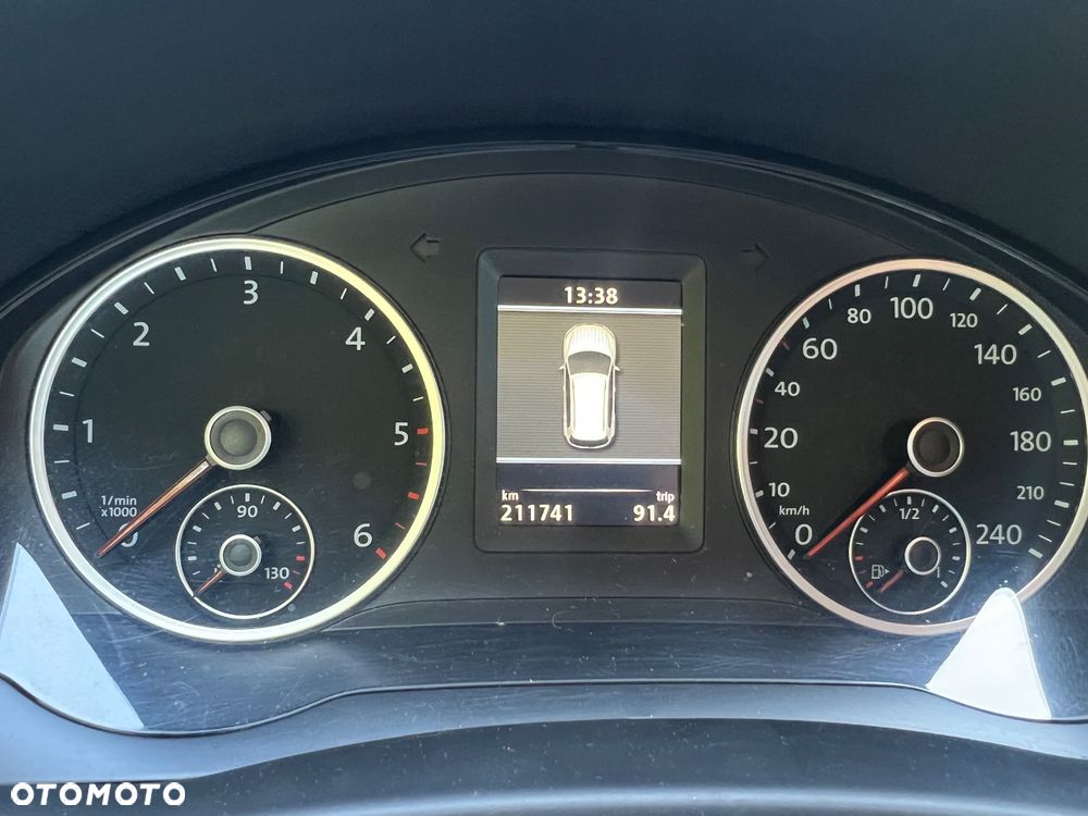 Volkswagen Tiguan 2.0 TDI 4Mot Track&Field DSG - 9