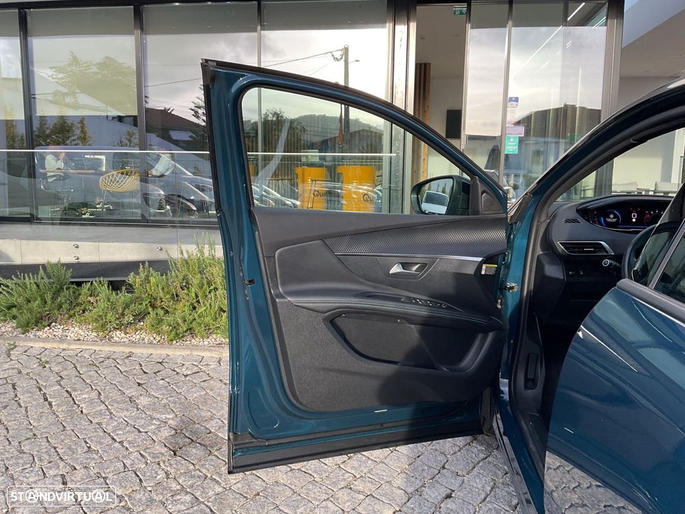 Peugeot 3008 1.2 PureTech Allure - 19