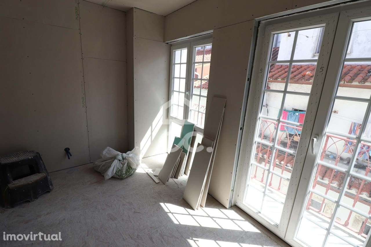 Prédio na Baixa de Coimbra - Grande imagem: 3/10