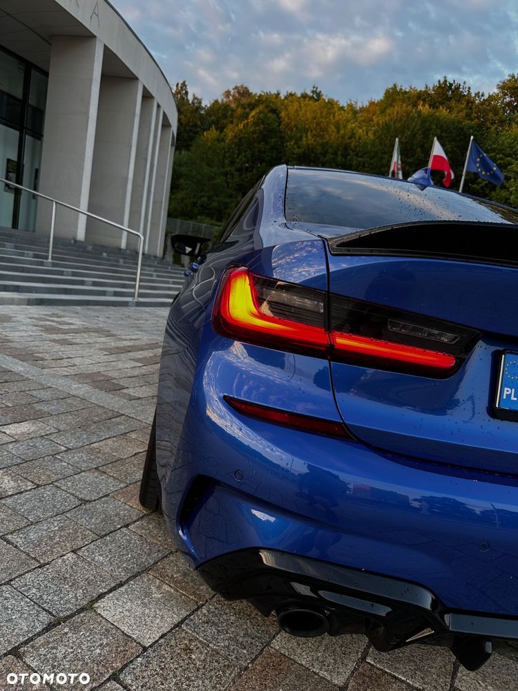 BMW Seria 3 330i M Sport - 6