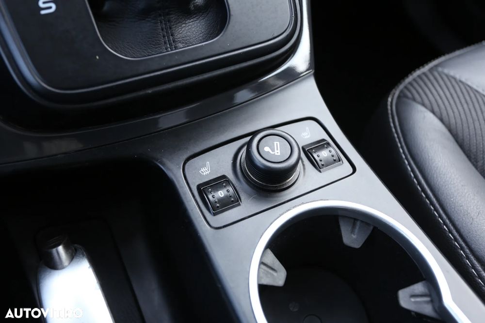 Ford Kuga 2.0 TDCi 4x4 Aut. ST-Line - 19