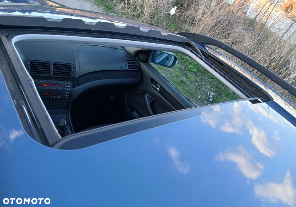 BMW Seria 3 318i - 6