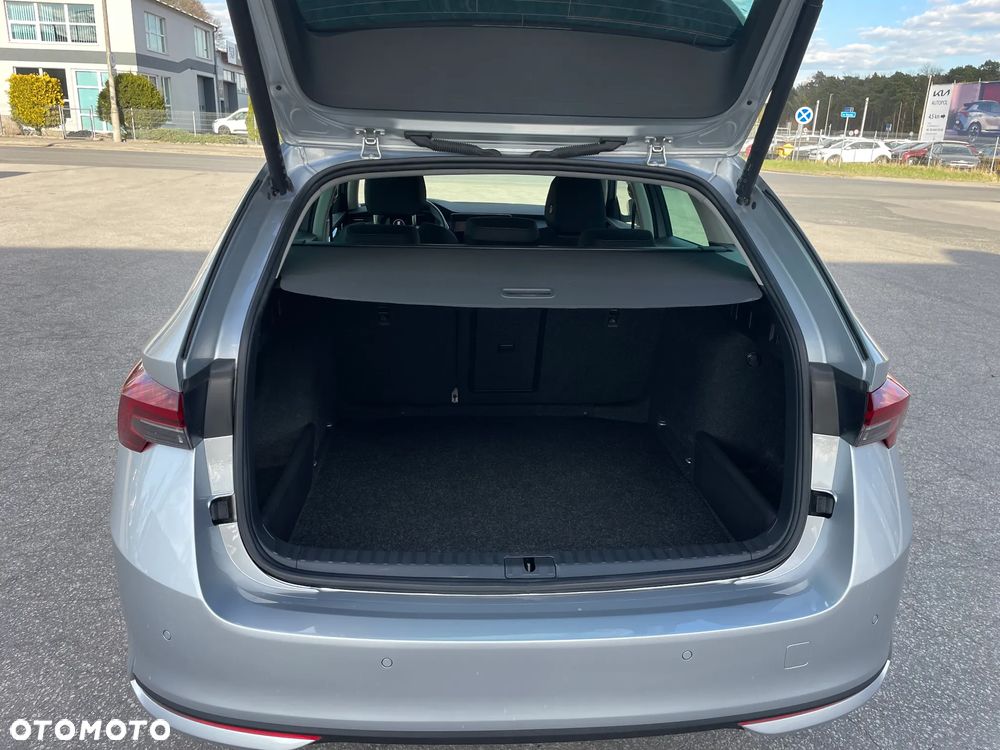 Skoda Octavia 1.5 TSI mHEV Selection DSG - 11