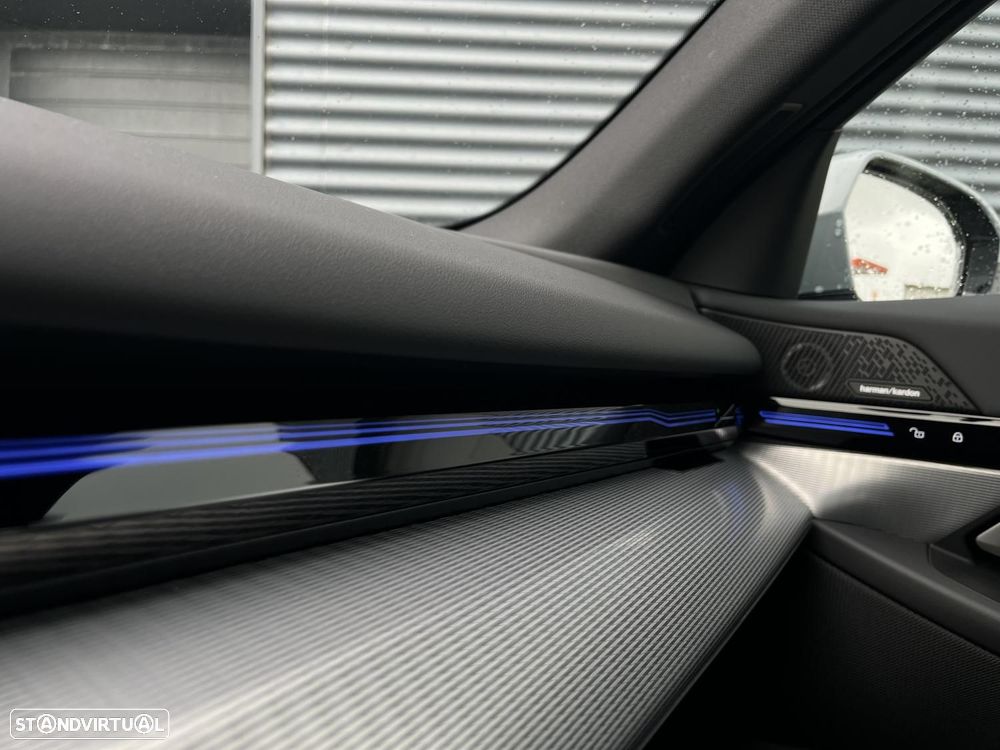 BMW 530 e Pack Desportivo M Pro - 35