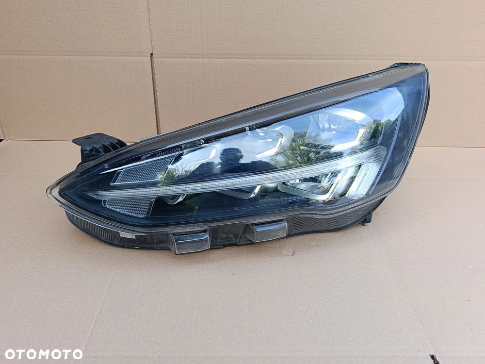 Full Led lewy Ford Focus MK4 lampa lewa MX7B-13E015-EB oryg 12 PIN