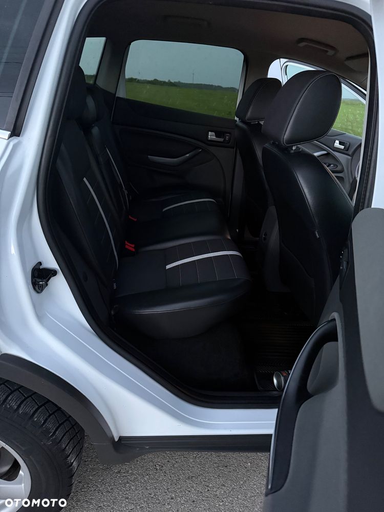 Ford Kuga 2.0 TDCi 4x4 Titanium - 21