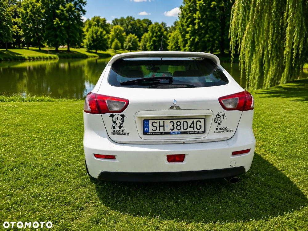 Mitsubishi Lancer - 7