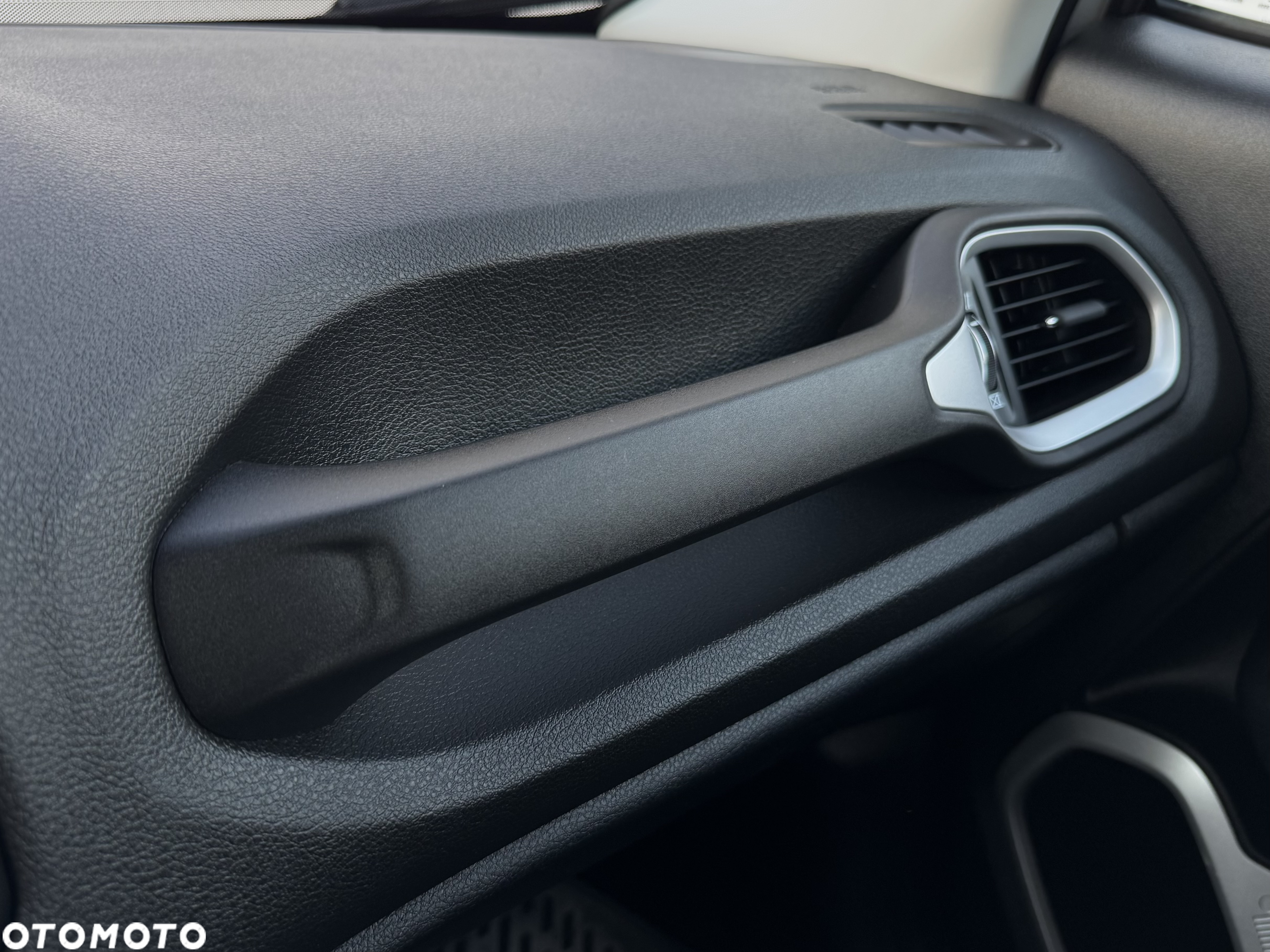 Jeep Renegade 1.6 E-TorQ Longitude FWD - 24