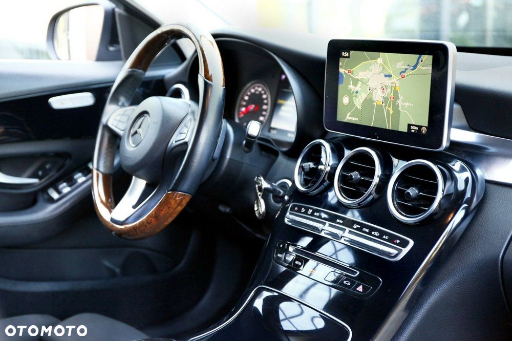 Mercedes-Benz Klasa C 250 d 9G-TRONIC - 12