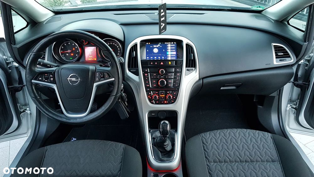 Opel Astra 1.4 T Edition 150 - 6