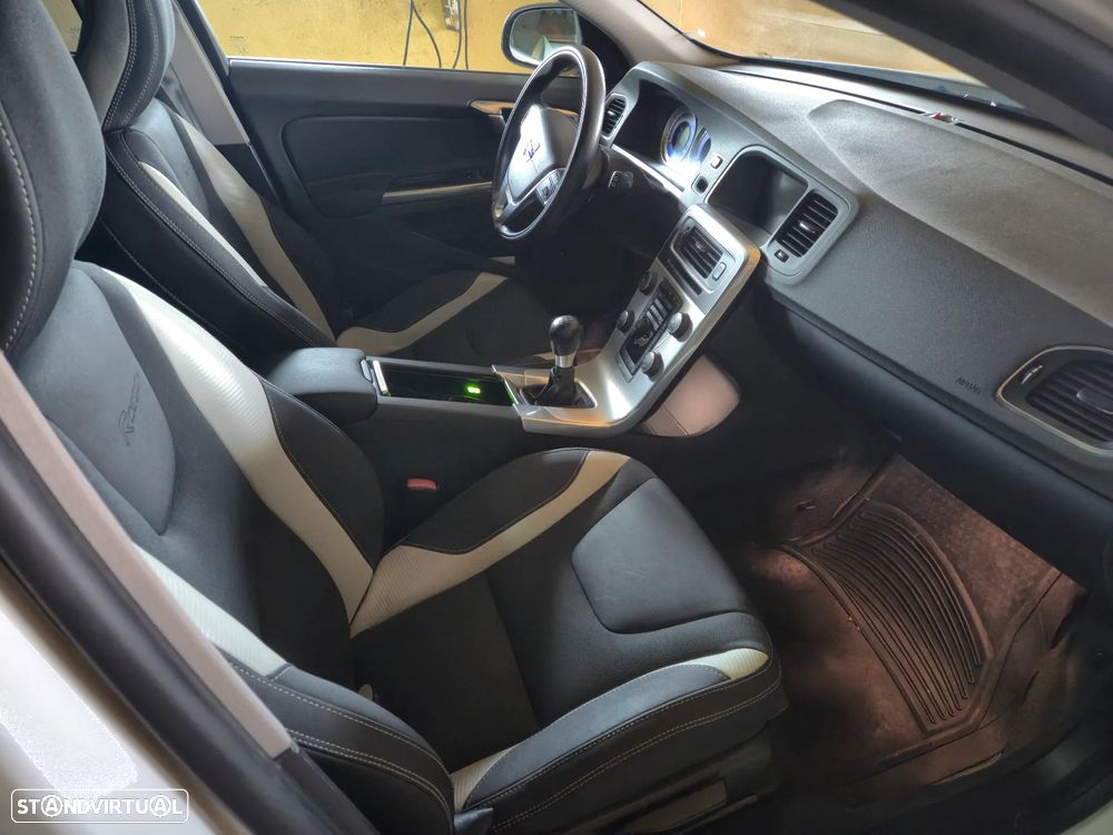 Volvo V60 D2 RDesign - 1