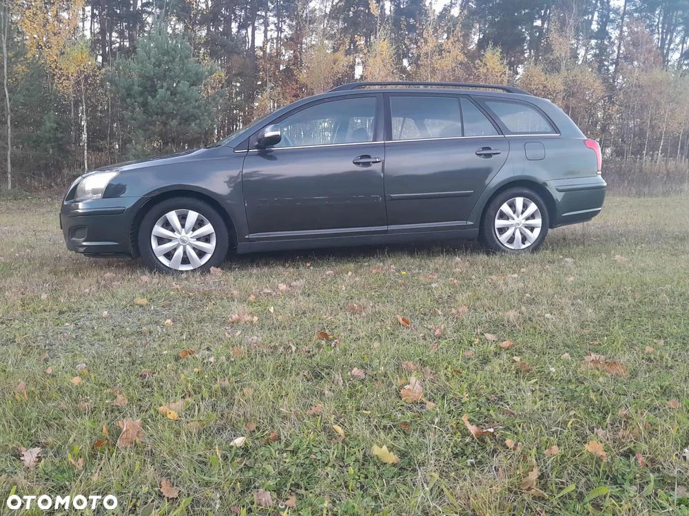 Toyota Avensis - 3